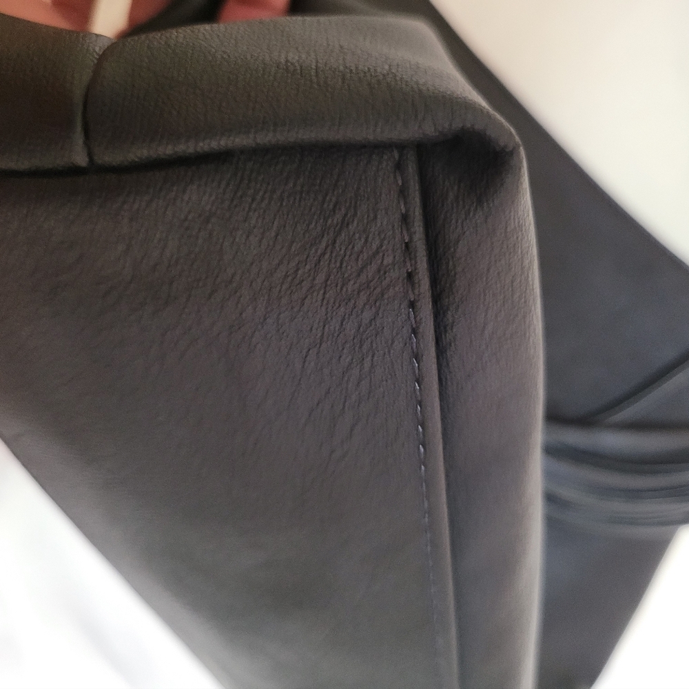 Shoulder bag - Picture 10 of 13